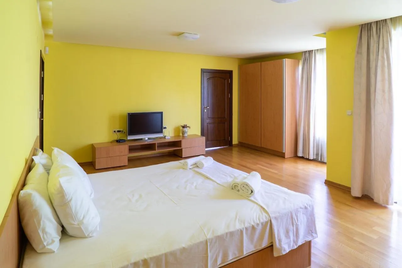 アパート Central Flat With Monster Living Room ヴァルナ