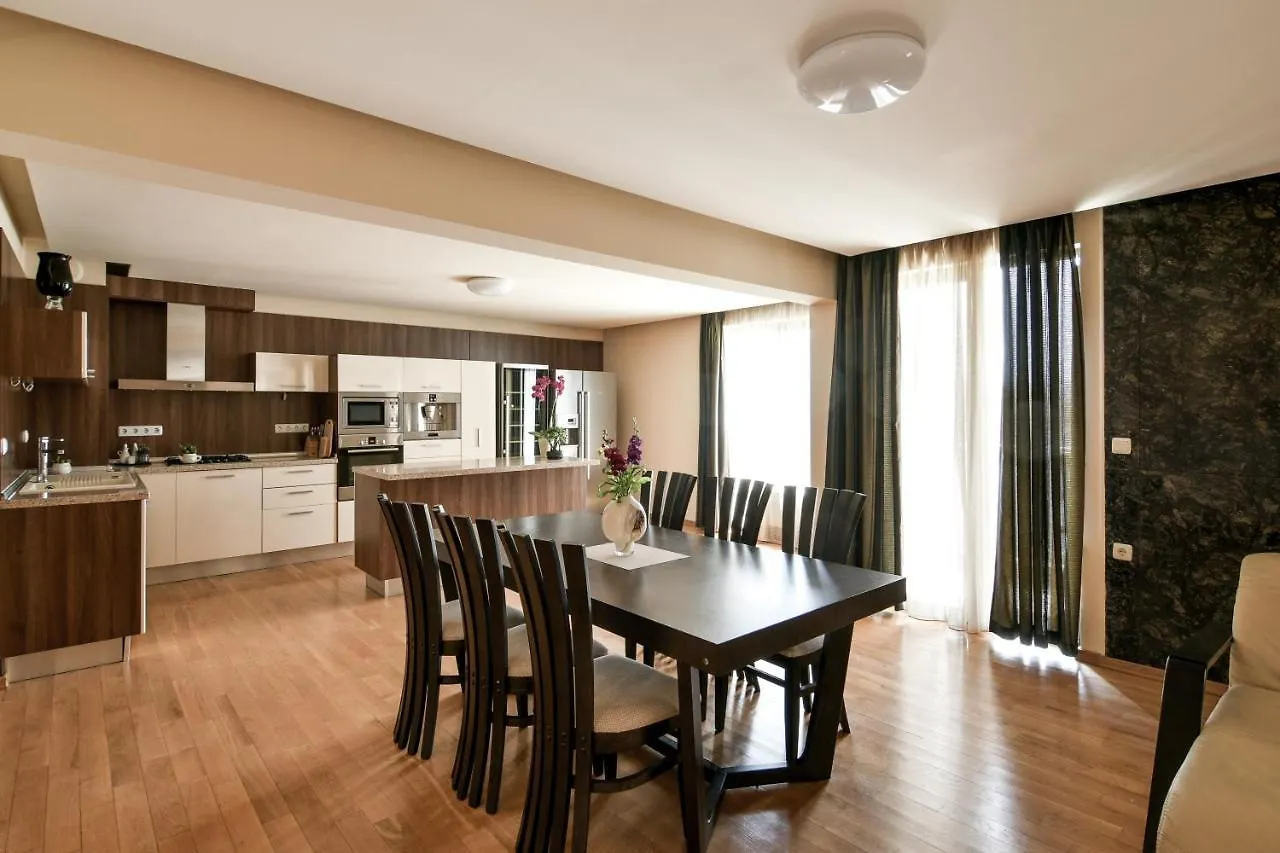 Central Flat With Monster Living Room Varna 0*,  Bulgaria